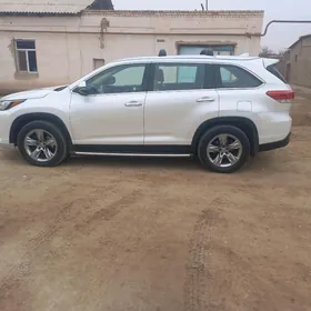 Toyota Highlander 2015