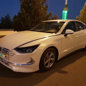 Hyundai Sonata 2021