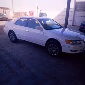 Toyota Camry 2000