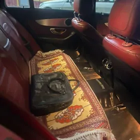 Mercedes-Benz C-Class 2015