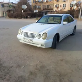 Mercedes-Benz W201 2000