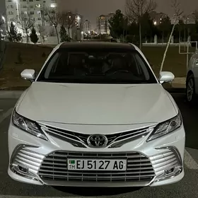 Toyota Camry 2024