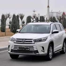 Toyota Highlander 2018