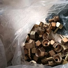 газовый. штуцера