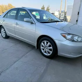 Toyota Camry 2004