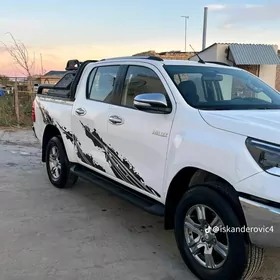 Toyota Hilux 2016