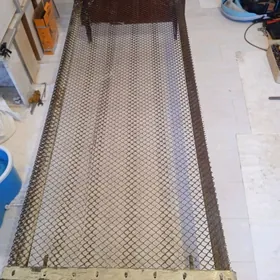 Кровать железная..