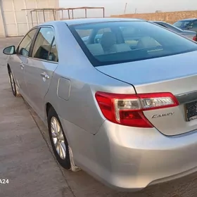 Toyota Camry 2012