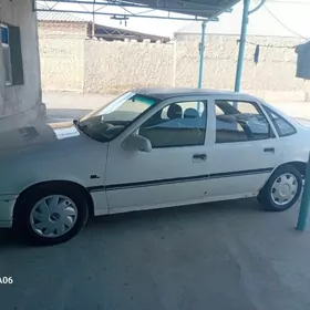Opel Vectra 1989