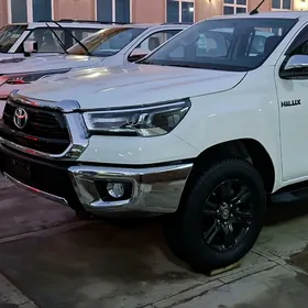 Toyota Hilux 2026