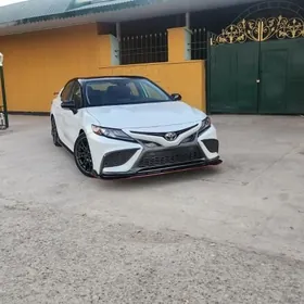 Toyota Camry 2022