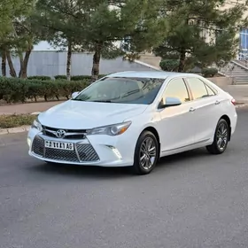Toyota Camry 2016