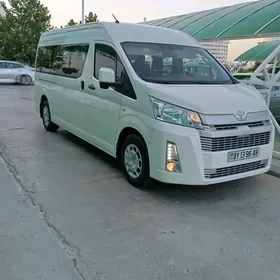 Toyota Hiace 2020