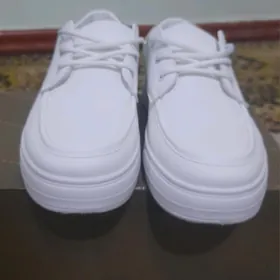 akja krosovka erkek oglanlara