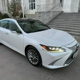 Lexus ES 350 2018