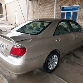 Toyota Camry 2005