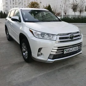 Toyota Highlander 2019