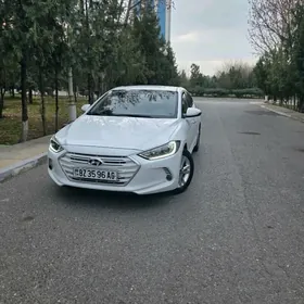 Hyundai Elantra 2018