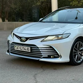 Toyota Camry 2020