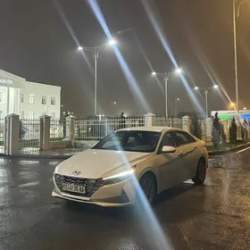 Hyundai Elantra 2021