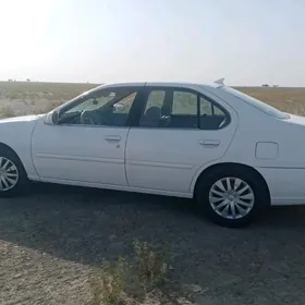Nissan Altima 2000