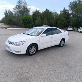 Toyota Camry 2004