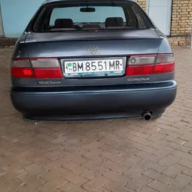 Toyota Corona 1992