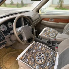 Nissan Pathfinder 2001