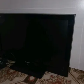 Monitor hem telewizor