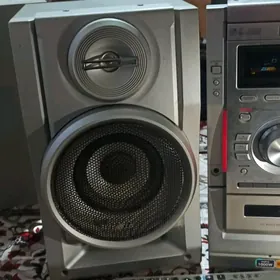 Музыкальный центр LG