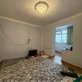 Арзан 1 ком гостинка 4 мкр