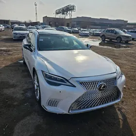 Lexus LS 500 2022