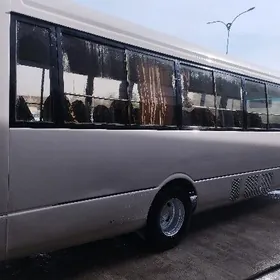 Mitsubishi Fuso Rosa 2004