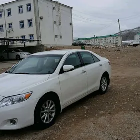 Toyota Camry 2011