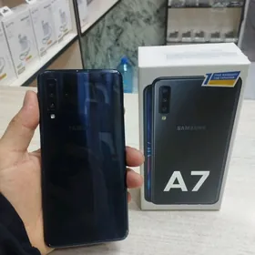 Samsung A7 18  4/64gb