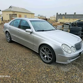 Mercedes-Benz E320 2003