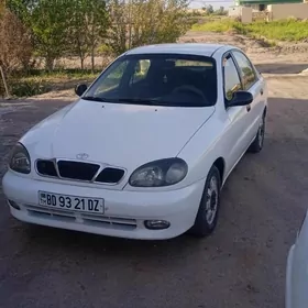 Daewoo Lanos 1999