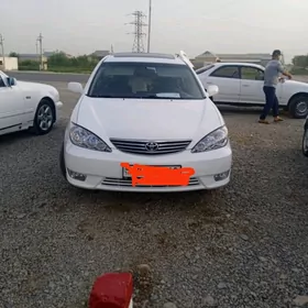 Toyota Camry 2005