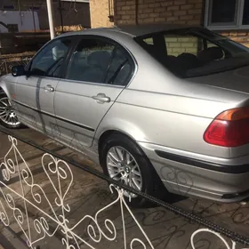 BMW E46 2001