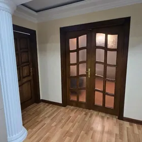 2-комн. 1-этаж ️ 1-мкр.