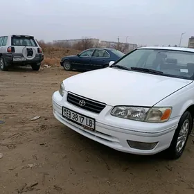 Toyota Camry 2000