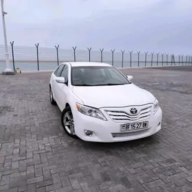 Toyota Camry 2010