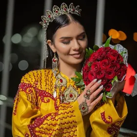 Foto we kamra hyzmaty