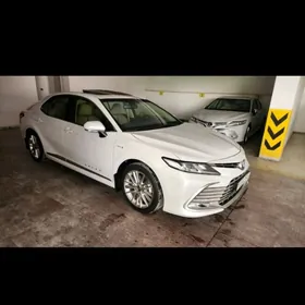 Toyota Camry 2023