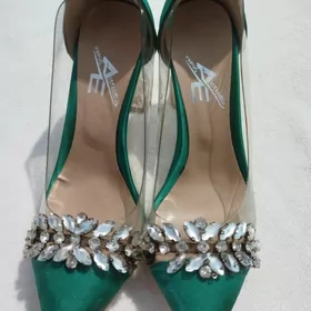 ayakgaby tufli ayallar üçin