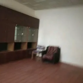 Дом с двором