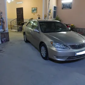 Toyota Camry 2005