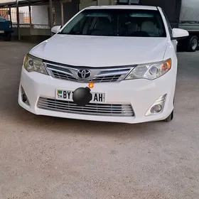 Toyota Camry 2012