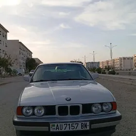 BMW 525 1990