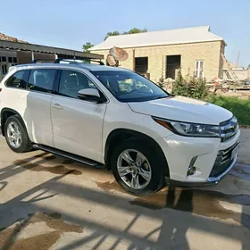 Toyota Highlander 2018
